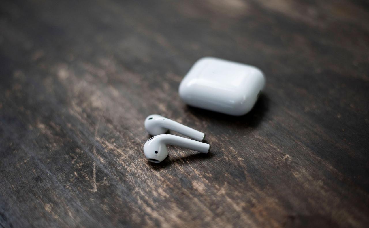 AirPods 3 có thể sẽ có thiết kế mới, giá cao hơn và được bán song song cùng AirPods thế hệ thứ 2