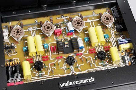 Chọn ampli đèn hay transistor?