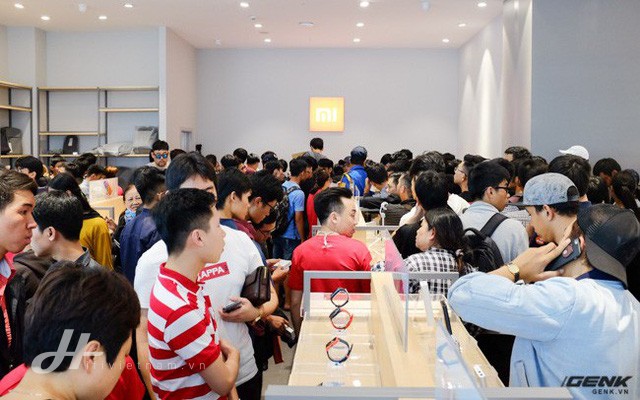 Xiaomi chính thức khai trương thêm cửa hàng Mi Store thứ hai tại TP.HCM: diện tích hơn 300 m2, bày bán hơn 180 mặt hàng thuộc hệ sinh thái Mi