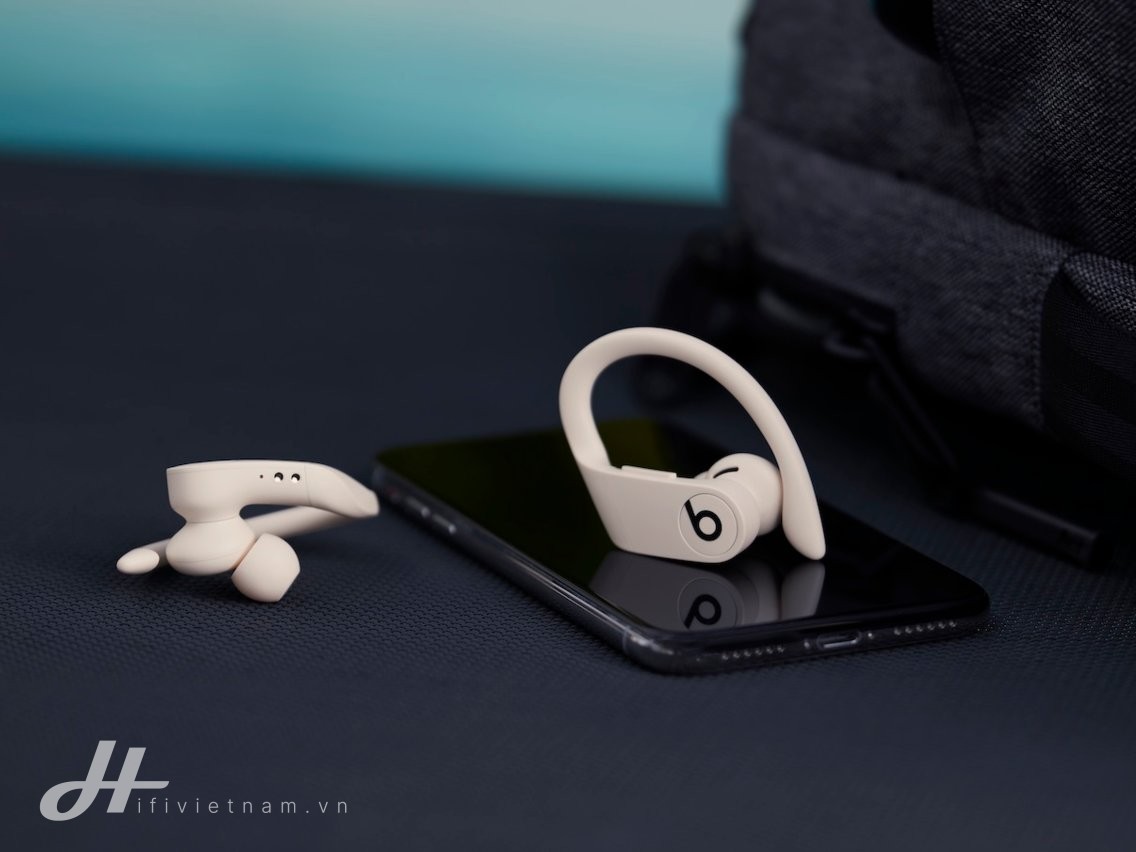 So sánh Powerbeats Pro và Powerbeats3