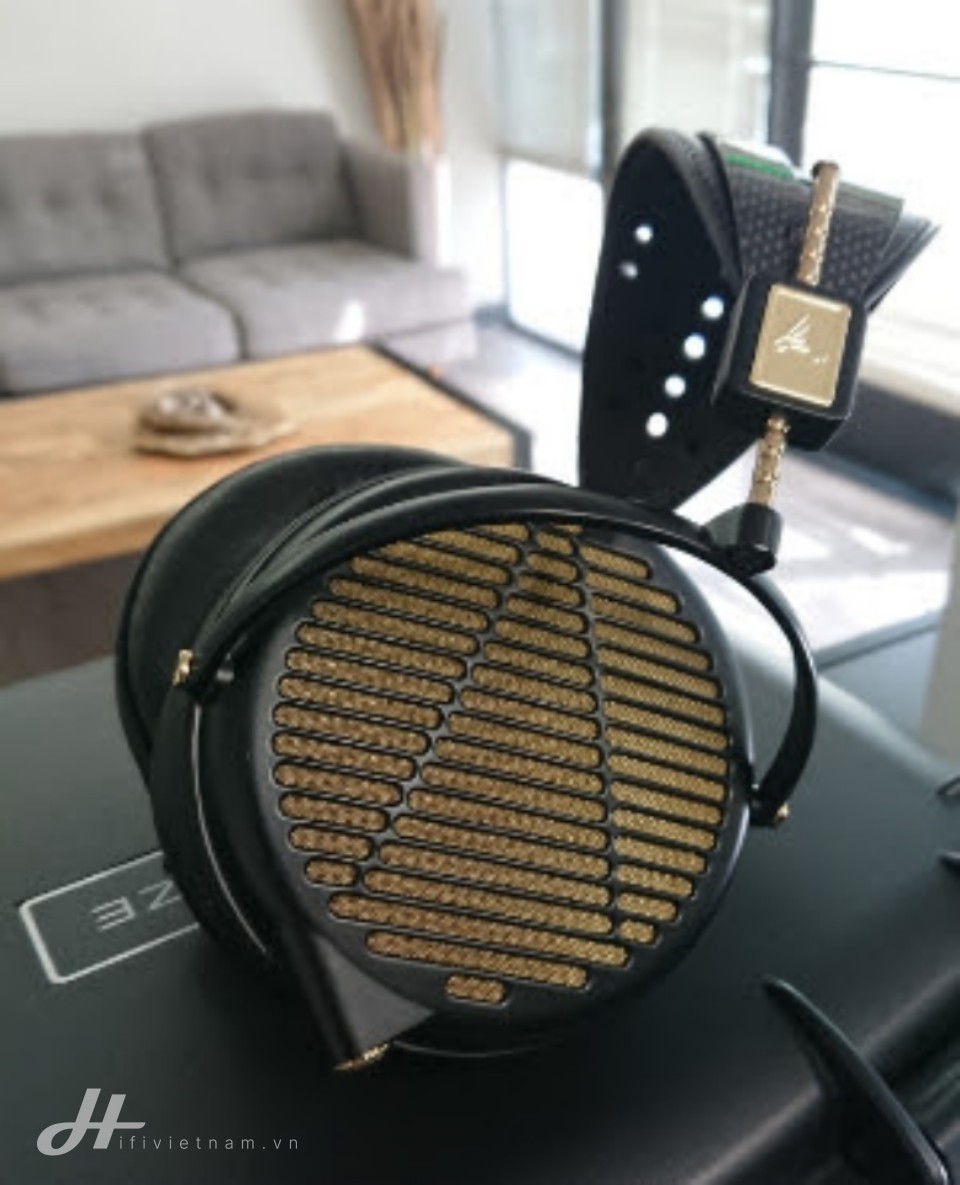 Monospace-Audeze-LCD-4Z.jpg